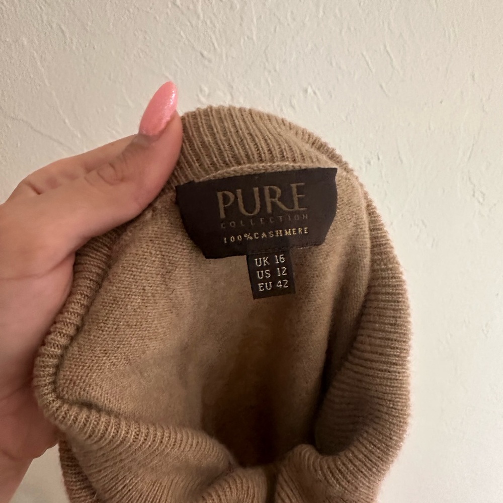 Pure Collection Beige Cashmere Knitwear